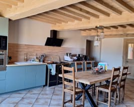 Maison Marguerite de la Croix de Bois : Résidence Service Senior à Jayat