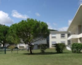 Maison de Retraite Saint-Louis et Val de Boutonne : EHPAD à Saint-Jean-d'Angély