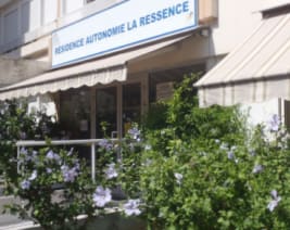 Foyer-Logement Pour Personnes âgées la Ressence : Résidence Service Senior à Toulon