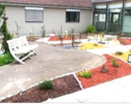 EHPAD Saint-Jean : EHPAD à Charmois-l'Orgueilleux