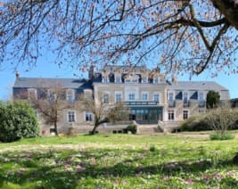 EHPAD Résidence Saint-Charles : EHPAD à Saint-Florentin