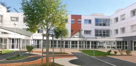 EHPAD la Maison Bouchacourt : EHPAD à Saint-Laurent-sur-Saône
