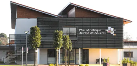 EHPAD Pôle Gériatrique du Pays des Sources : EHPAD à Morcenx