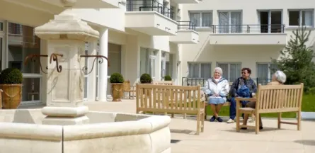 Residence Retraite du Parc - Rrp : EHPAD à Châtillon