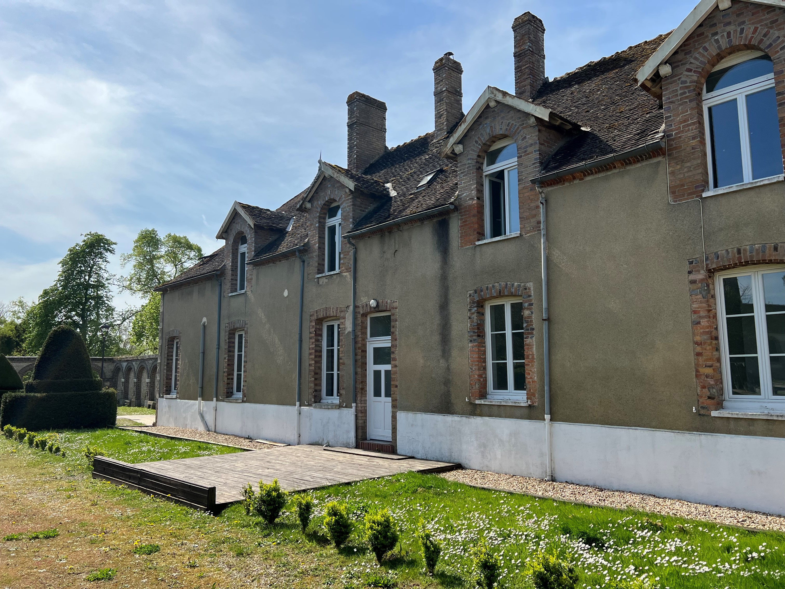 Colocation Seniors Alzheimer de VauxSurLunain EHPAD à Vauxsur