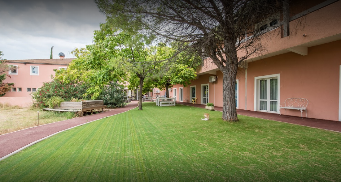Maisons de retraite et Ehpad à ChâteauneufdeGadagne (84) Maisons de retraite et Ehpad à ChâteauneufdeGadagne (84)